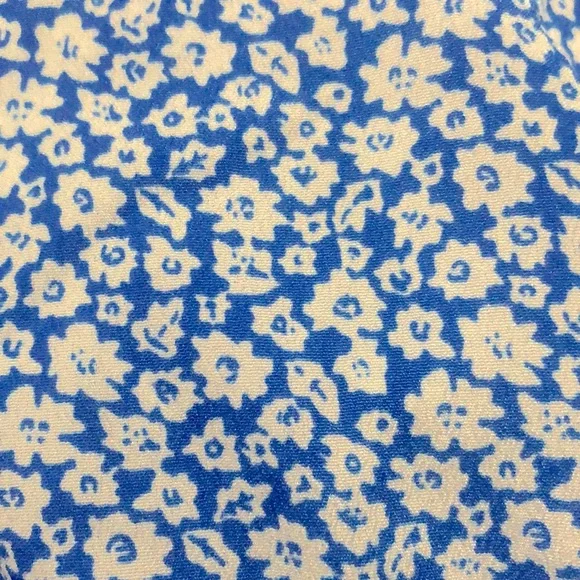 Shein curve royal blue and white floral v-neck tiered maxi dress, 1XL - Picture 3 of 5